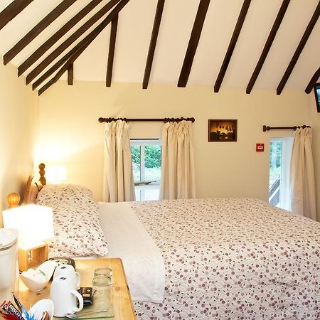Detling Coachhouse Bed and Breakfast Maidstone Eksteriør billede