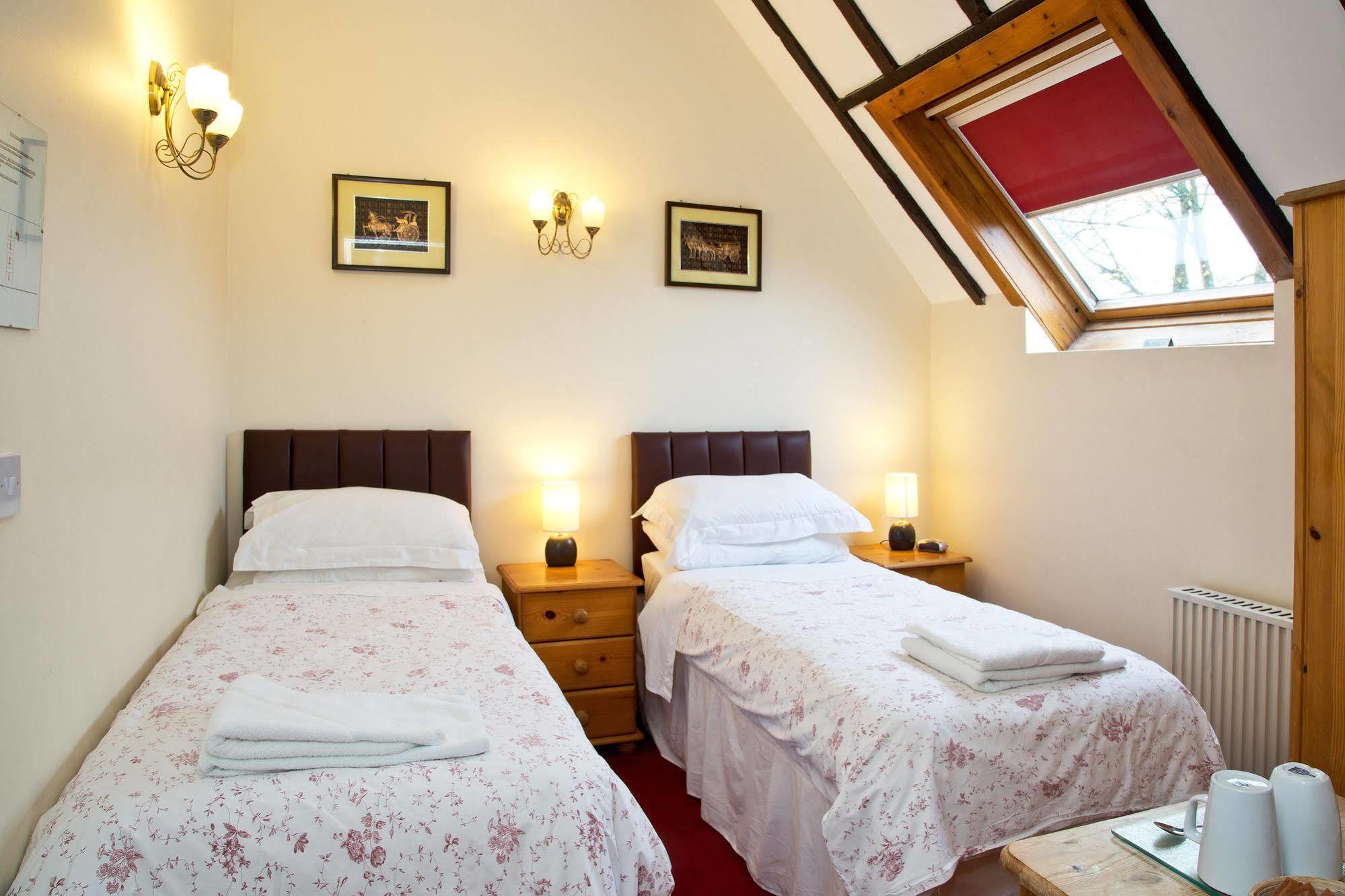 Detling Coachhouse Bed and Breakfast Maidstone Eksteriør billede