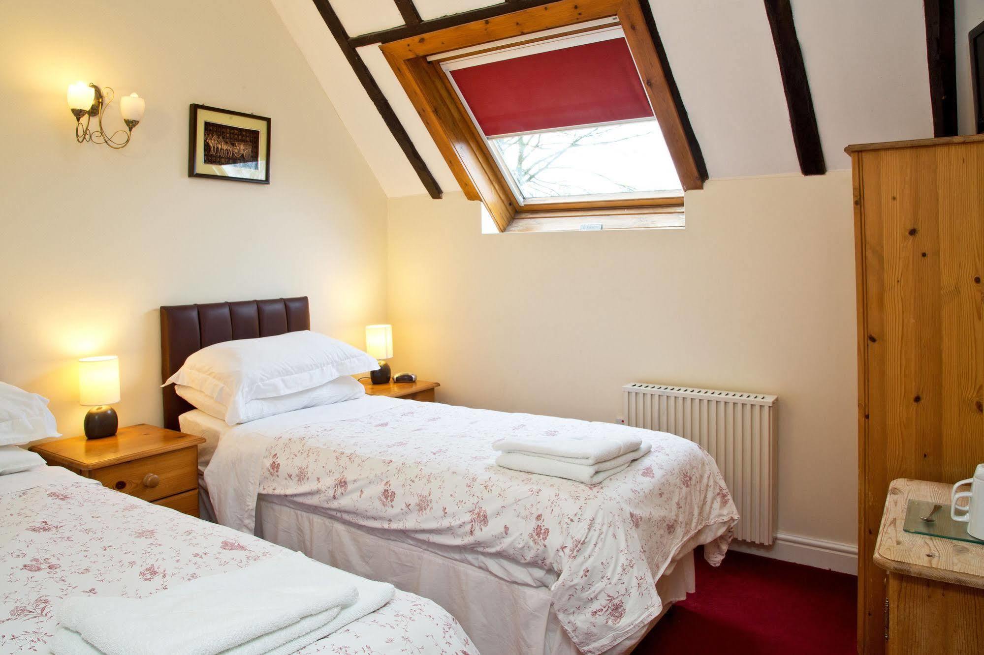 Detling Coachhouse Bed and Breakfast Maidstone Eksteriør billede