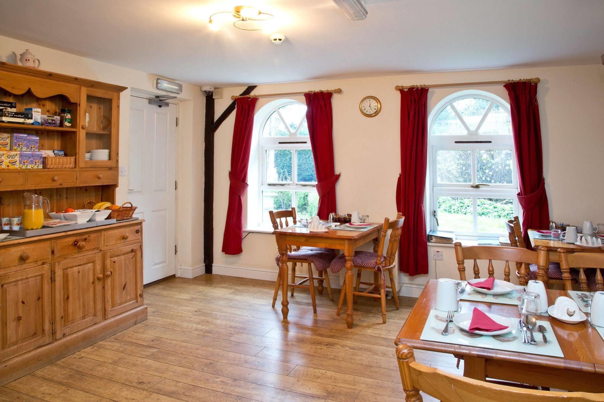 Detling Coachhouse Bed and Breakfast Maidstone Eksteriør billede